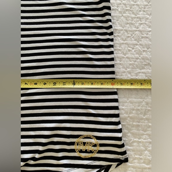 Michael Kors white and black striped thank top size S/M - Picture 9 of 9